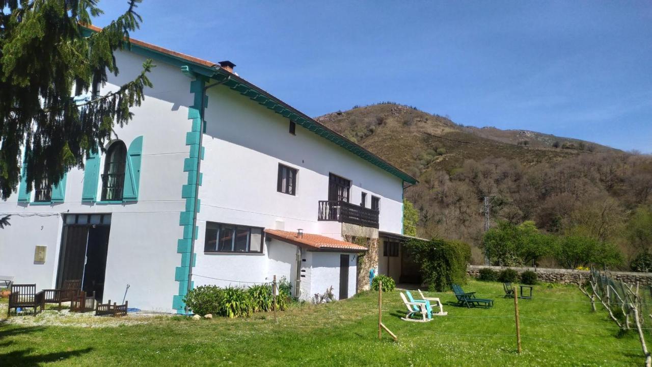 Apartamentos Florinda Ucieda Екстер'єр фото