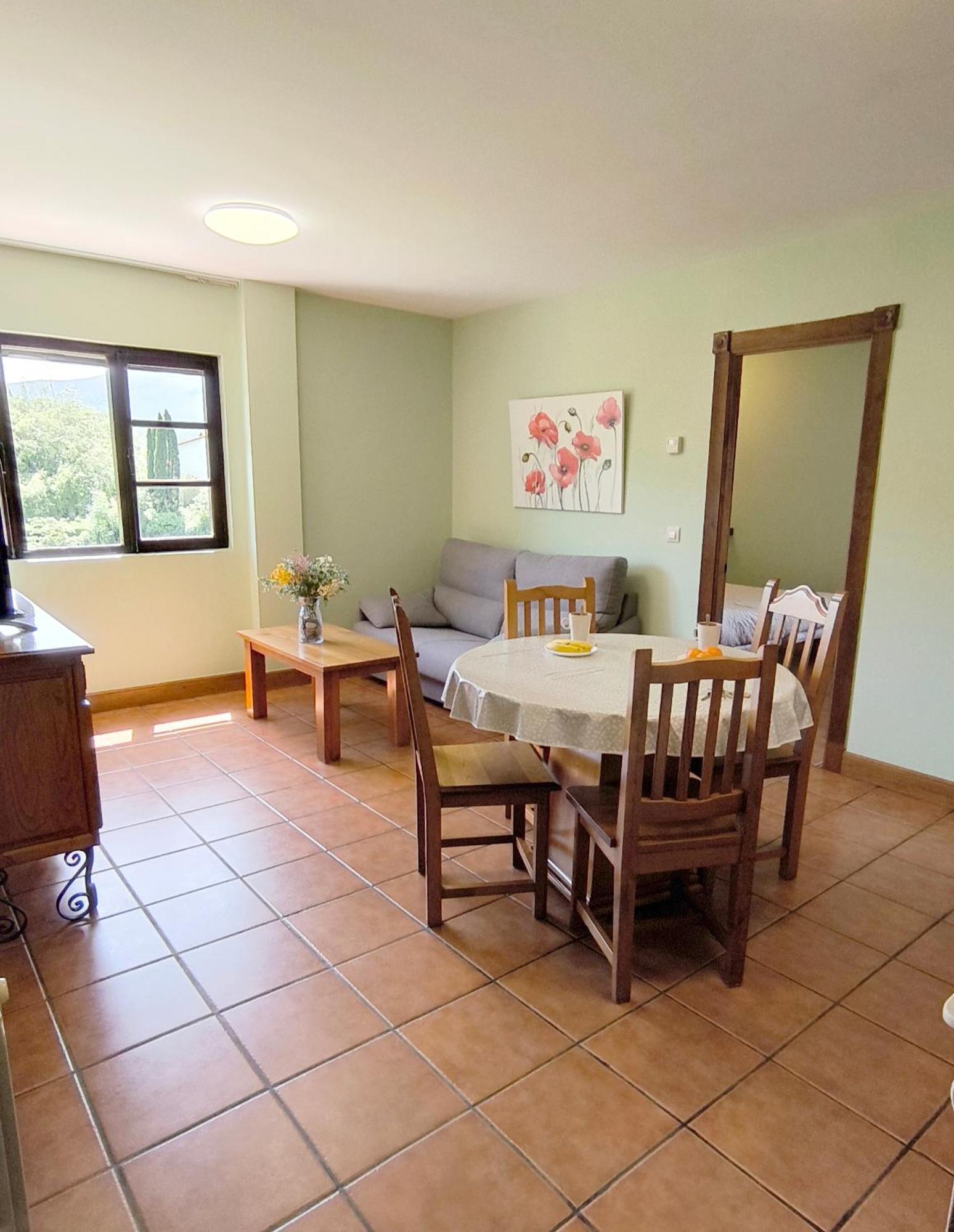 Apartamentos Florinda Ucieda Екстер'єр фото